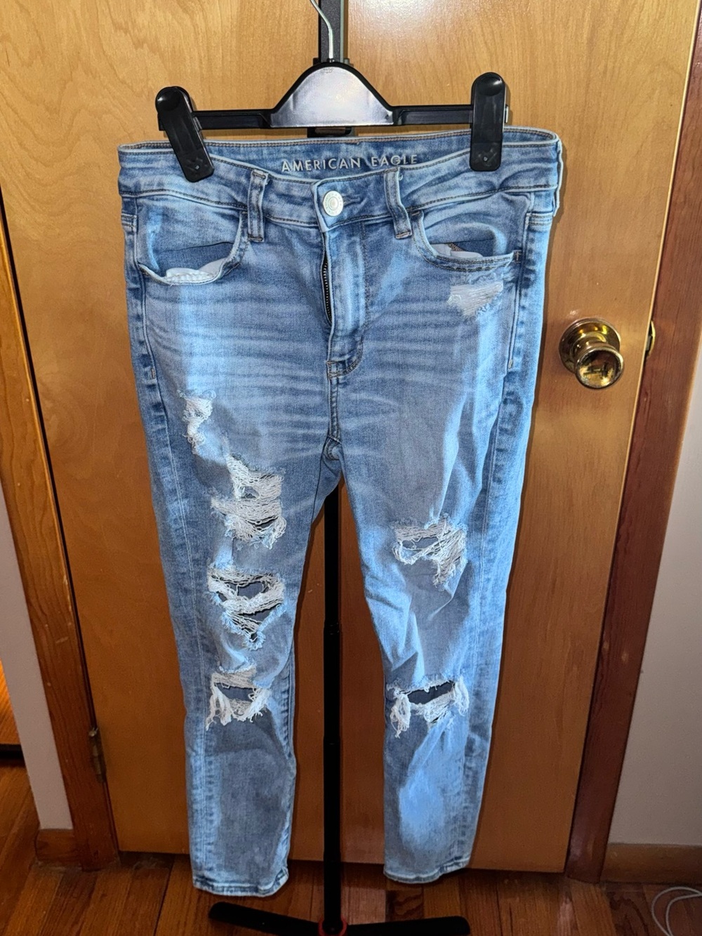 American Eagle Outfitters Light Blue Distressed High Rise Jegging Crop